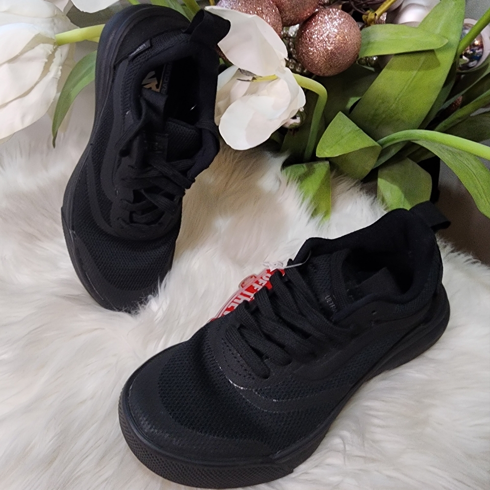 Vans UltraRange Rapidweld Shoe women  new